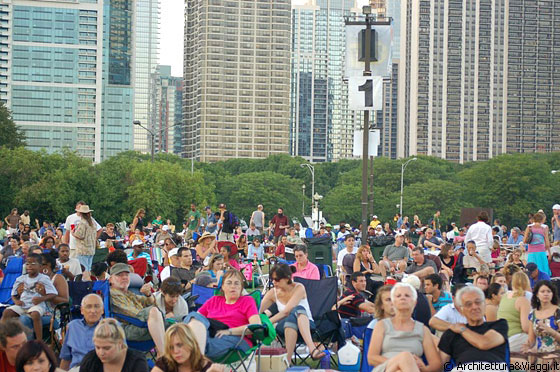 CHICAGO - JAZZ FESTIVAL - Gli abitanti di Chicago durante l'estate amano godersi le attività all'aria aperta 