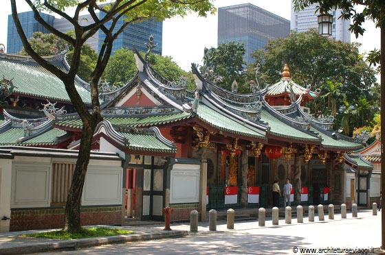 SINGAPORE - Al 158 di Telok Ayer St, fuori dalla Chinatown più turistica, si trova il Thian Hock Keng Temple