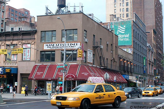 UPPER EAST SIDE - Abbiamo fatto colazione una volta al Manhattan Diner, proprio di fronte all'On The Ave