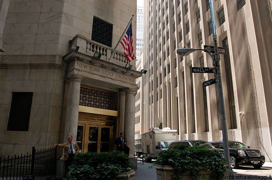FINANCIAL DISTRICT - La sede del New York Stock Exchange in Broad Street