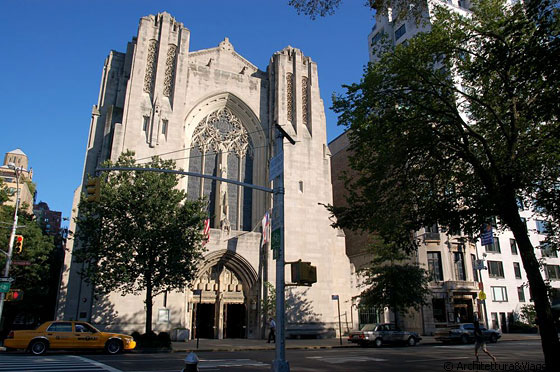 UPPER EAST SIDE - Basilica nei pressi del Guggenheim Museum, prima di entrare in Central Park