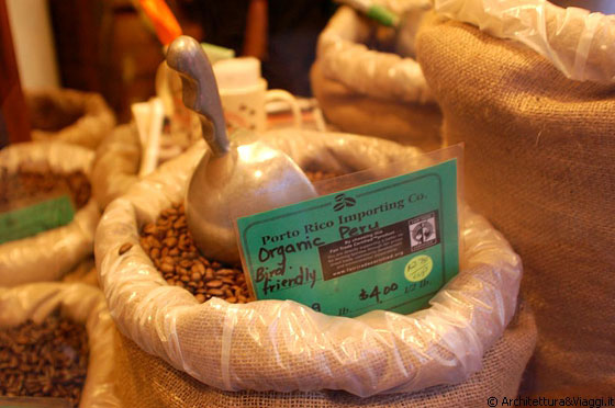 EAST VILLAGE - Caffè da Puerto Rico: questi chicchi e il loro odore mettono davvero voglia di caffè!