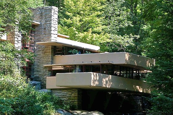 FALLINGWATER - Un magnifico esempio di fusione tra architettura e natura