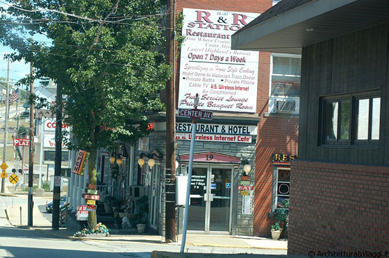 PENNSYLVANIA - Scorci e angoli di un paese che ci appare deserto di domenica