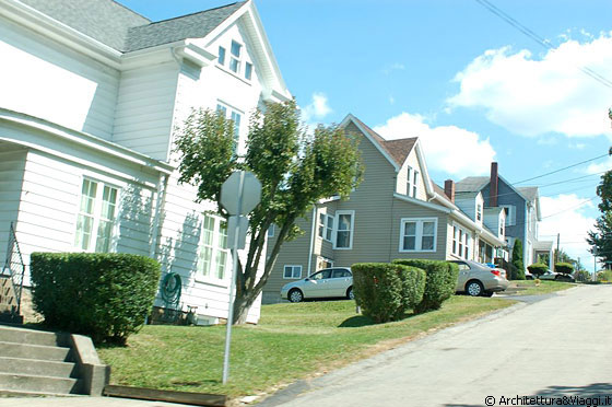PENNSYLVANIA - Vie residenziali fatte da tante casette prefabbricate in questo piccolo villaggio