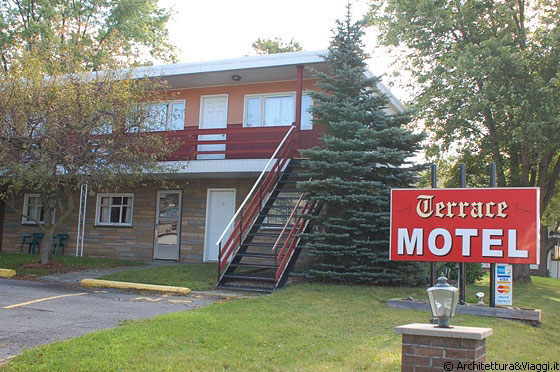 PENNSYLVANIA - Sostiamo per la notte in questo motel in un piccolo paese nei pressi Allengheny National Forest