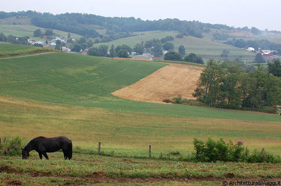 AMISH COUNTRY - La verde vallata che si può ammirare dal Bed and Breakfast <em>Holmes with a view</em>