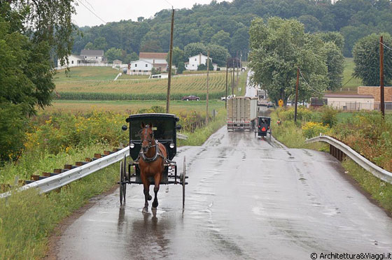 AMISH COUNTRY - Gli Amish, protestanti, basano la propria fede sul rispetto della Bibbia e sul rifiuto del progresso