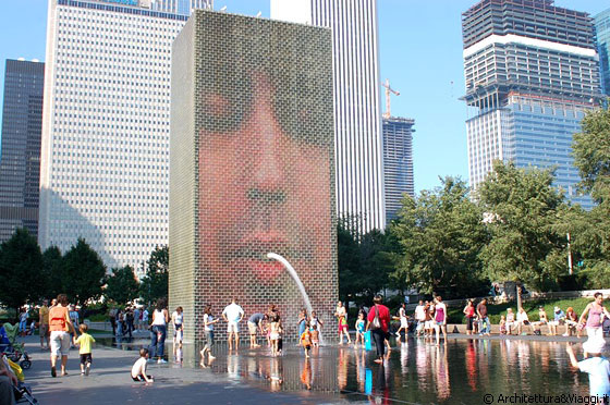 CHICAGO - Per Jaume Plensa una fontana non è solo un grande getto d'acqua, ma umidità, l'origine della vita