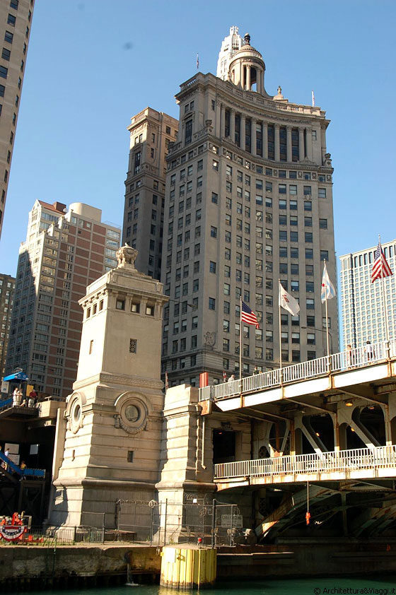DOWNTOWN CHICAGO - London Guarantee Building - arch. Alfred S. Schuler,  1922 - 1923