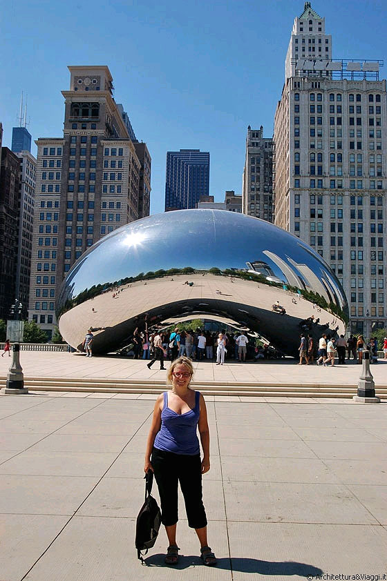CHICAGO - Millennium Park: io in posa davanti a 