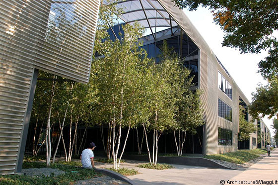 CHICAGO - State Street Village IIT - Casa dello studente, Murphy/Jahn