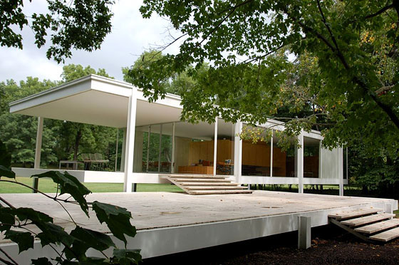 PLANO - ILLINOIS - Farnsworth House, 14520 River Road, Plano