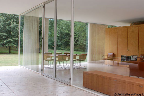 FARNSWORTH HOUSE - Un'ultimo sguardo alla scatola di vetro 