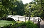 CENTRAL PARK. Bow Bridge, un elegante ponte sospeso in ghisa che corre circa 18 metri sopra il lago progettato da Vaux
