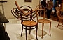 MIDTOWN MANHATTAN. Michael Thonet al MoMA con due versioni della sedia n. 14 rispettivamente del 1855 - 58 e del 1881