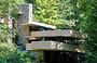 FALLINGWATER. Un magnifico esempio di fusione tra architettura e natura