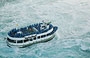 NIAGARA FALLS. La storica barca Maid of the Mist consente di fare il giro alla base delle cascate