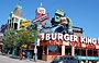 NIAGARA FALLS. Frankenstein che mangia il Burger King? Bè, come esperimento è davvero discutibile!