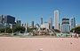 GRANT PARK. Tra i grattacieli che fanno da sfondo alla Buckingham Fountain spicca l'Aon Center, la torre più alta e il Two Prudential Plaza 