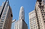 CHICAGO. Dal basso di Michigan Avenue osserviamo la Mather Tower, Chicago Landmark - arch. Herbert Hugh Riddle (1926 - 1928)