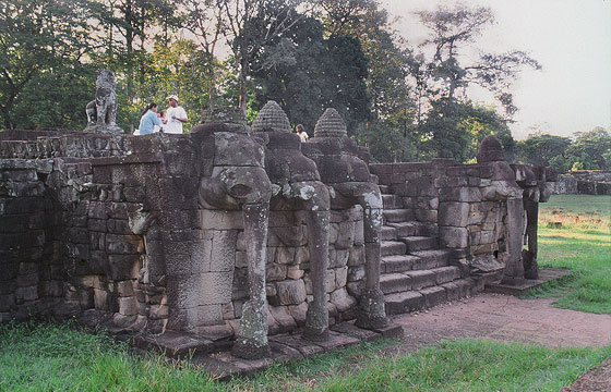 ANGKOR THOM - Terrazza degli Elefanti
