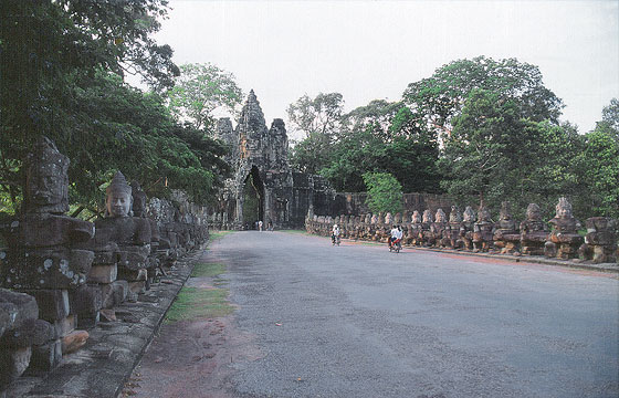 ANGKOR THOM - Porta meridionale