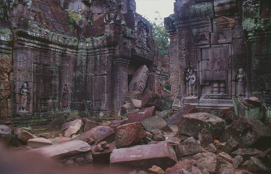 ANGKOR - Le rovine del Ta Som