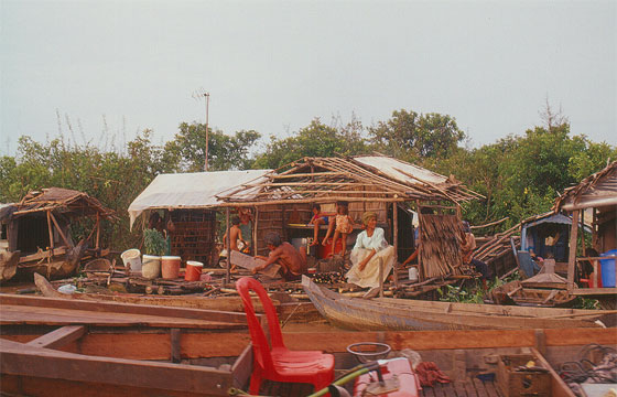 DINTORNI DI SIEM REAP  - Gustatevi lo stile di vita degli abitanti del villaggio galleggiante di Chong Kneas 