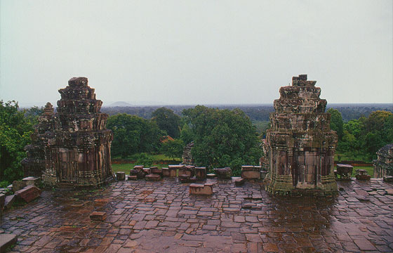 ANGKOR - Phnom Bakheng - il panorama sulla foresta tropicale