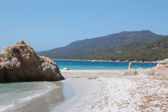 GOLFO DI VALINCO - Plage de Cupabia è suddivisa in tre parti raggiungibili a piedi scavalcando un pò di scogli