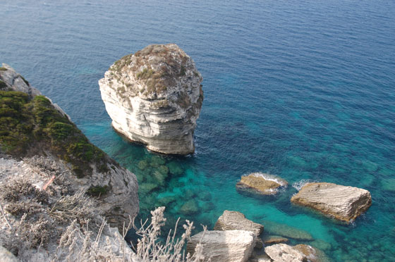 BONIFACIO - Il Grain de Sable visto dal sentiero delle falesie
