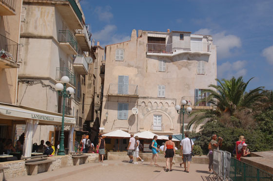 BONIFACIO - Place du Marché