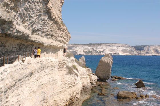 ESCALIERS DU ROY D'ARAGON - E' piacevole camminare tra le bianche scogliere 