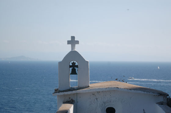 BONIFACIO - La cinquecentesca Chapelle Saint Roch, situata sull'omonimo promontorio