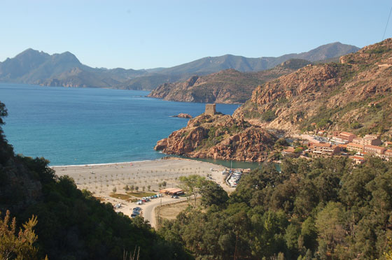 PORTO - Da Evisa torniamo a Porto e da qui prendiamo la D81 per goderci lo spettacolo delle Calanques al tramonto