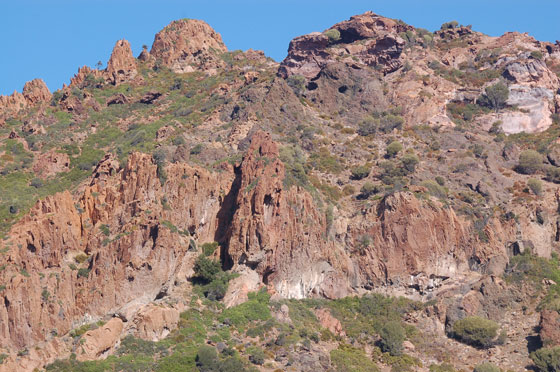 RISERVA NATURALE DI SCANDOLA - Falesie costiere, pendici erose, cavità scavate nella roccia dagli elementi naturali