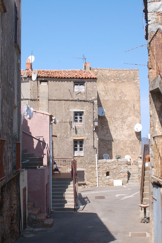 GOLFO DI PORTO - Il grazioso villaggio di Piana a circa 1,5 km dalle Calanches