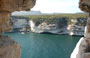 BONIFACIO. Dal chemin de ronde, la promenade medievale cuore delle fortificazioni della città, vista sul Goulet di Bonifacio e sulle spiagge della città Plage de l'Arinella e Plage de la Catena 