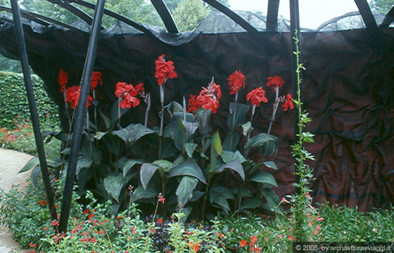 VALLE DELLA LOIRA - BLESOIS - Chateau de Chaumont sur Loire - GIARDINI ED EROTISMO: 