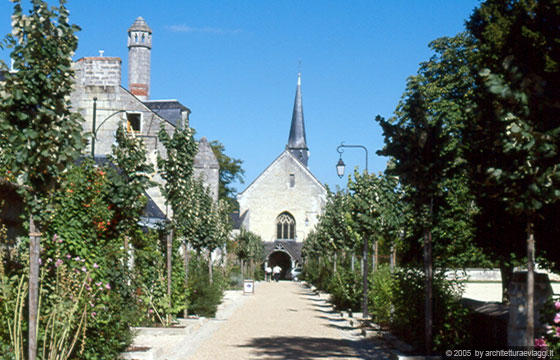 VALLE DELLA LOIRA - ANGIO' - Il borgo di Fontevraud - Chiesa di St. Michel