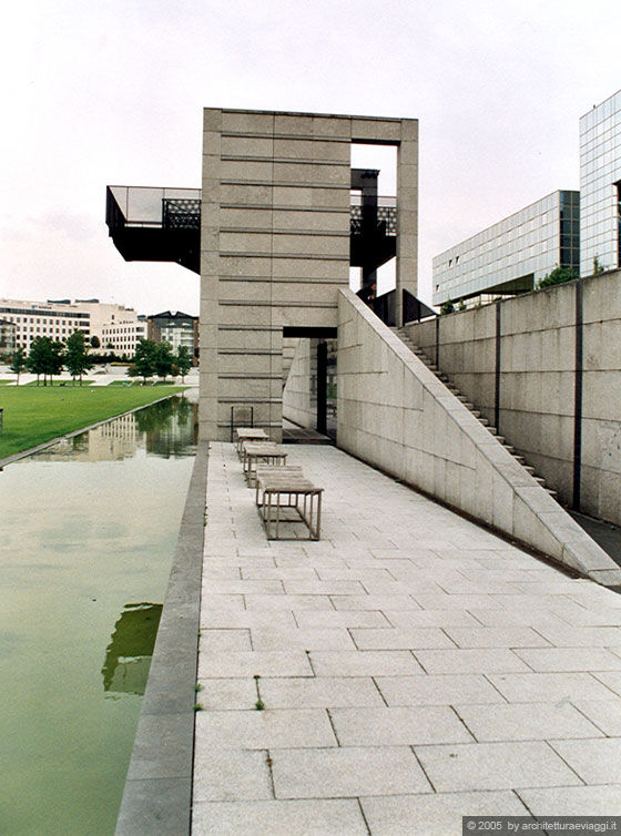 PARIGI - Parc André-Citroën di Jean-Paul Viguier, 1992 - una vera pacchia per gli abitanti del quartiere