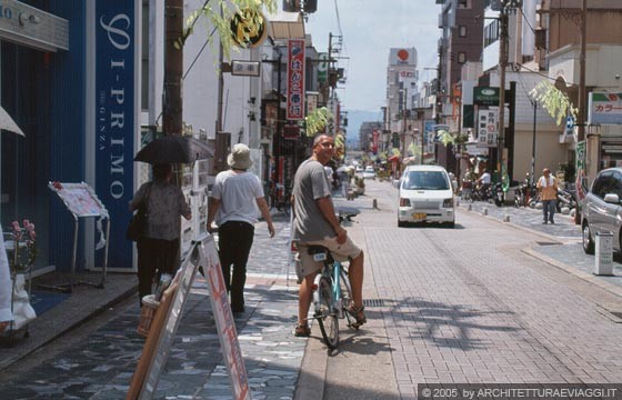 NARA - Di nuovo in città - Sanjo-dori