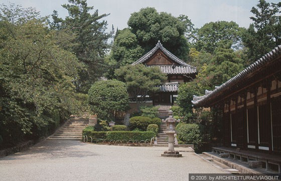 A SUD-OVEST DI NARA  - Toshodai-ji
