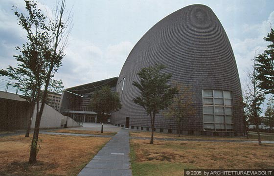 NARA - CONVENTION HALL - veduta grandangolare dell'estremità lato foyer del corpo ellittico