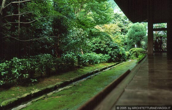 KYOTO NORD-OVEST - RYOANJI TEMPLE - il rapporto tra l'interno e l'esterno