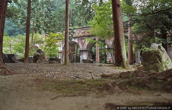 KYOTO EST  - Complesso del NANZEN-JI - l'acquedotto in stile occidentale del periodo Meiji