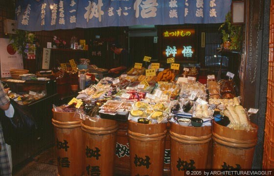 KYOTO CENTRO - Prodotti tipici al Nishiki-koji Market