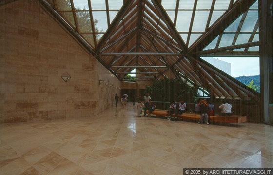 SHIGARAKI, SHIGA  - L'atrio di accesso del MIHO MUSEUM 