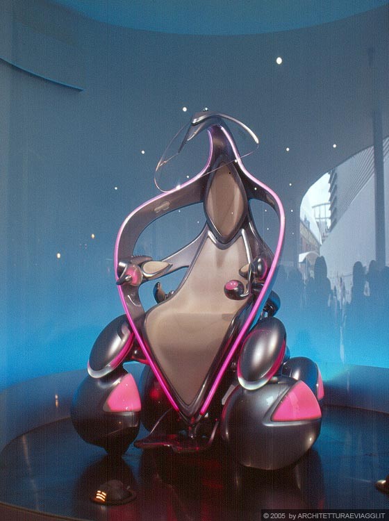 EXPO AICHI 2005 - Padiglione Toyota: la poltrona-robot-i-unit